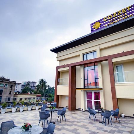Cozzet Victoria Hotel Бхубанешвар Екстериор снимка