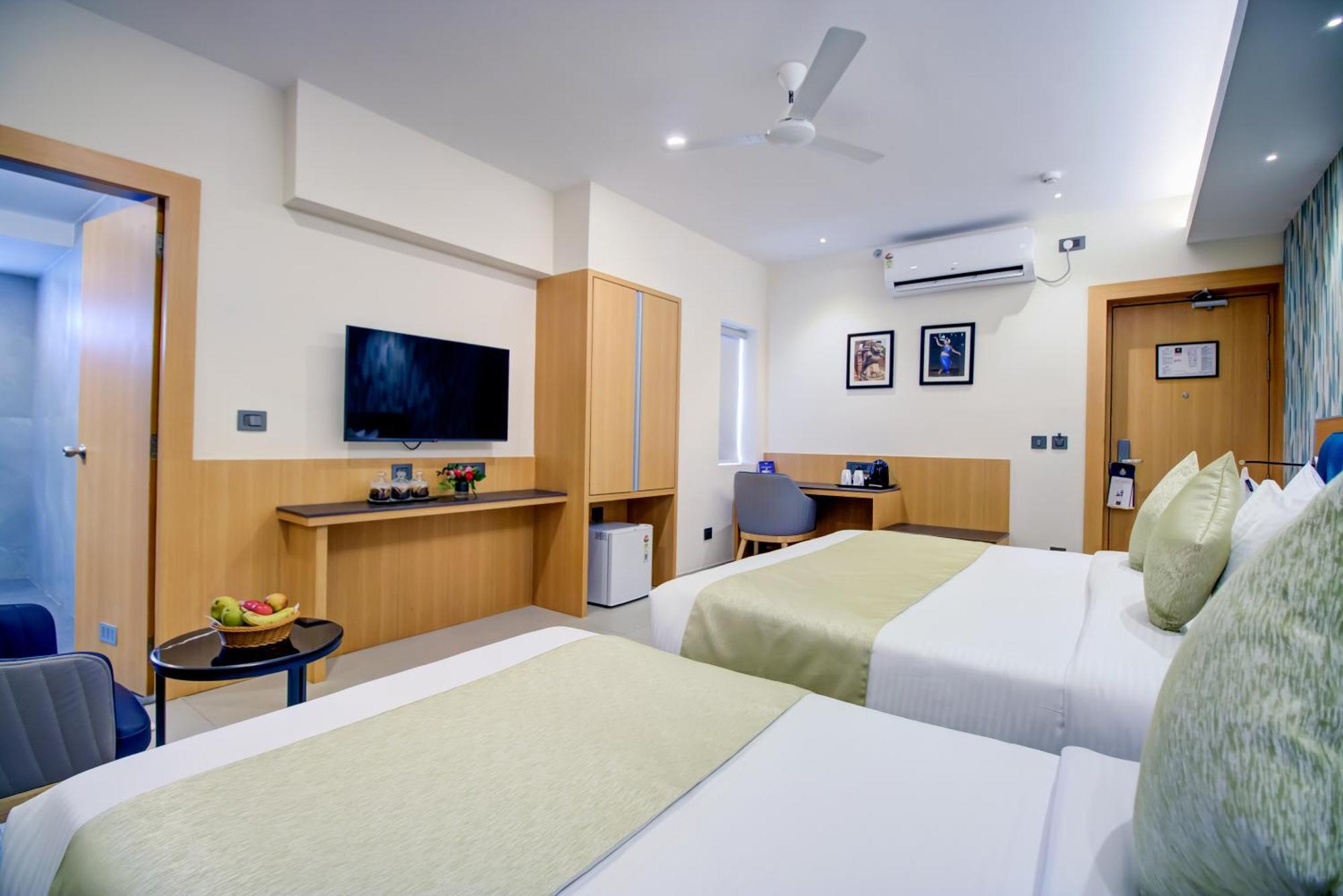 Cozzet Victoria Hotel Бхубанешвар Екстериор снимка