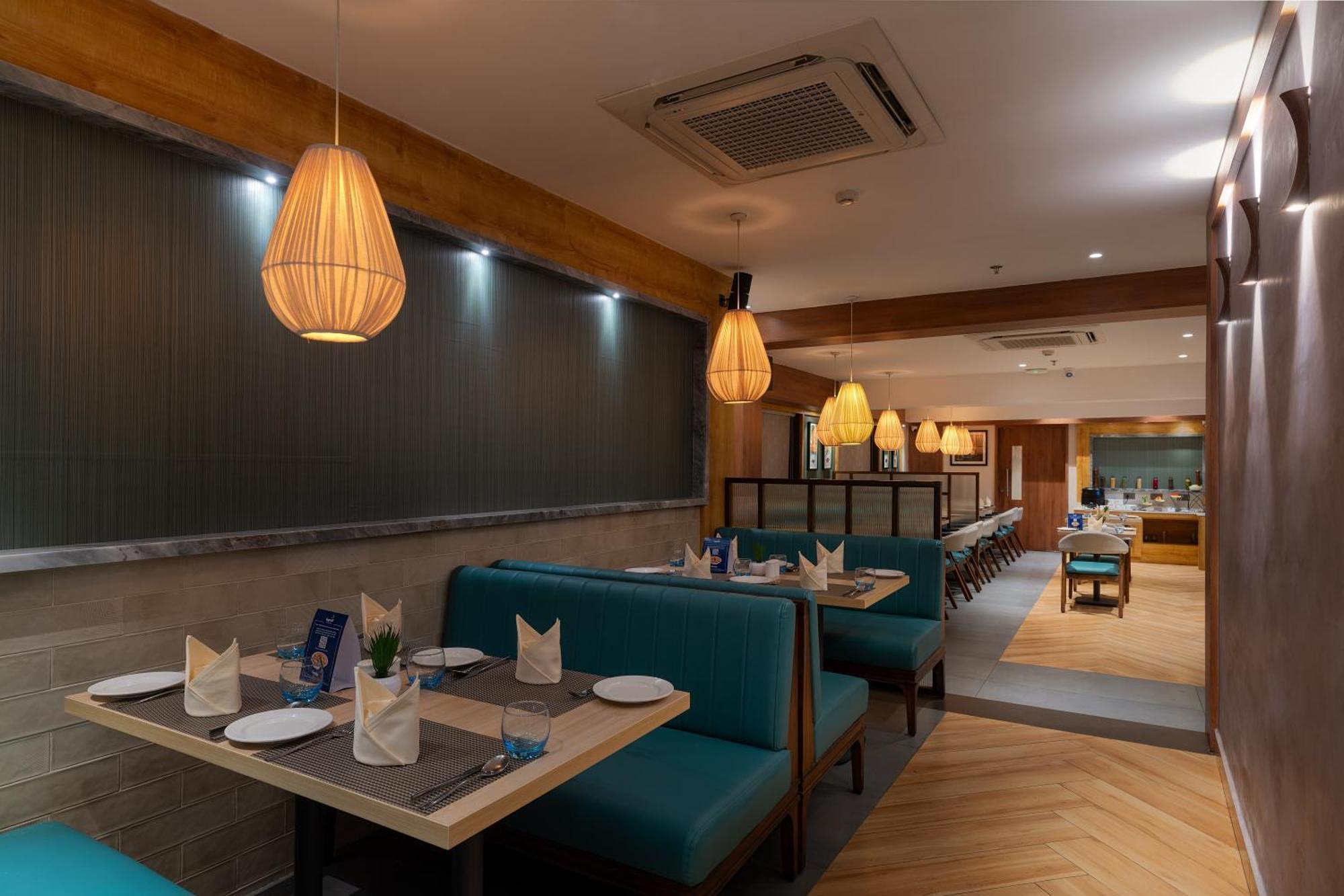 Cozzet Victoria Hotel Бхубанешвар Екстериор снимка