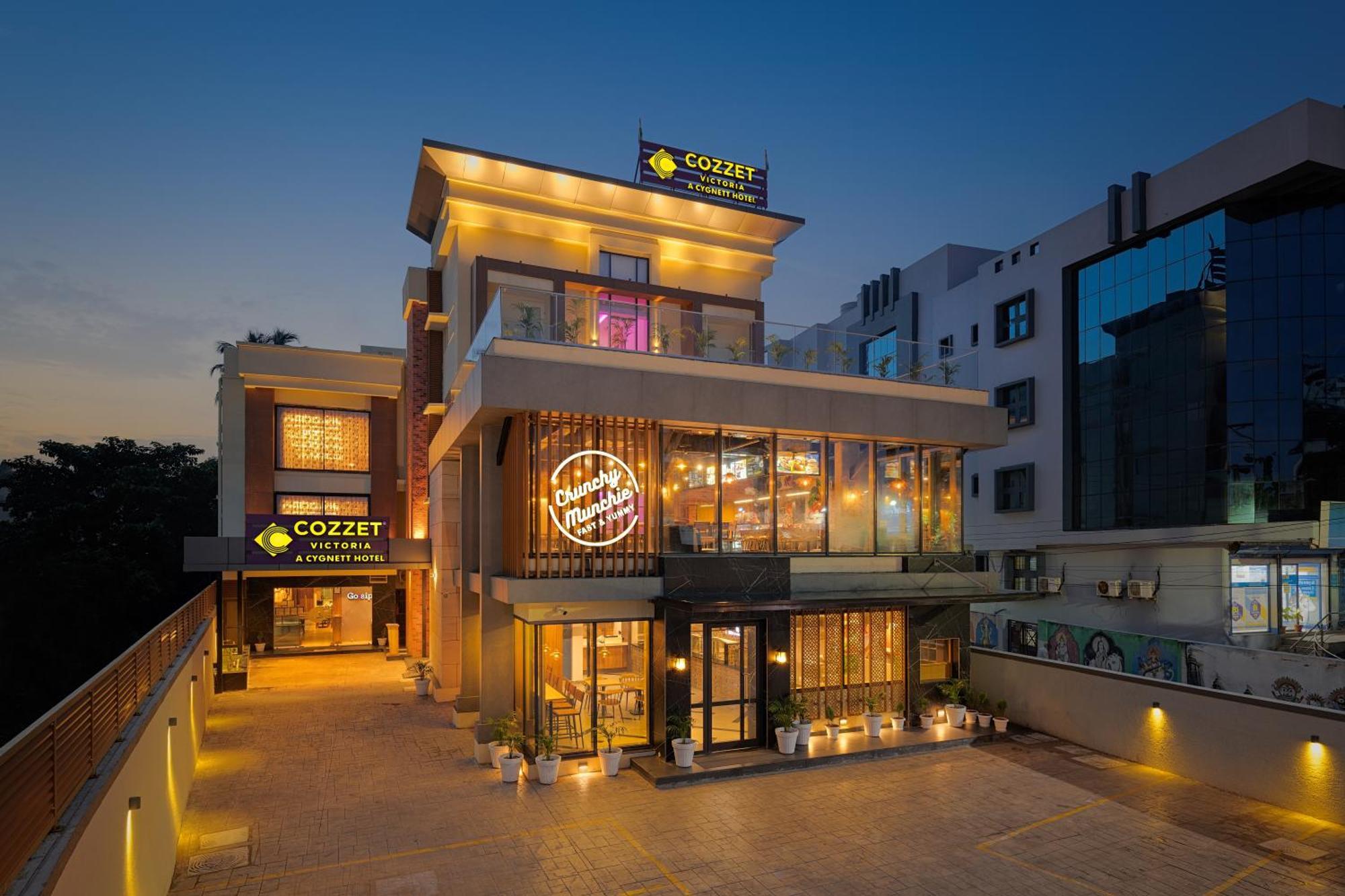 Cozzet Victoria Hotel Бхубанешвар Екстериор снимка
